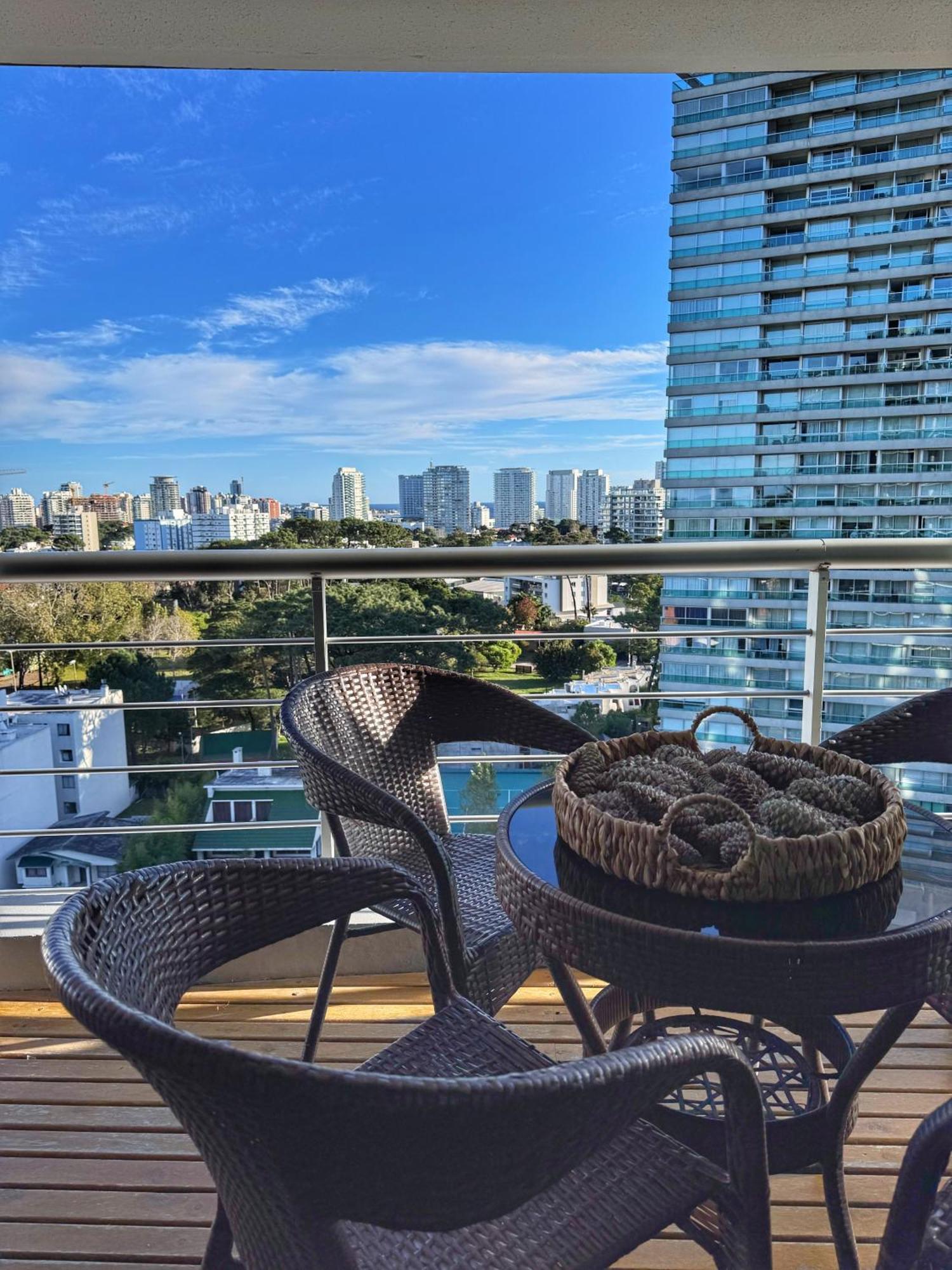 Apartamentos Torre Tressesenta Punta del Este Habitación foto